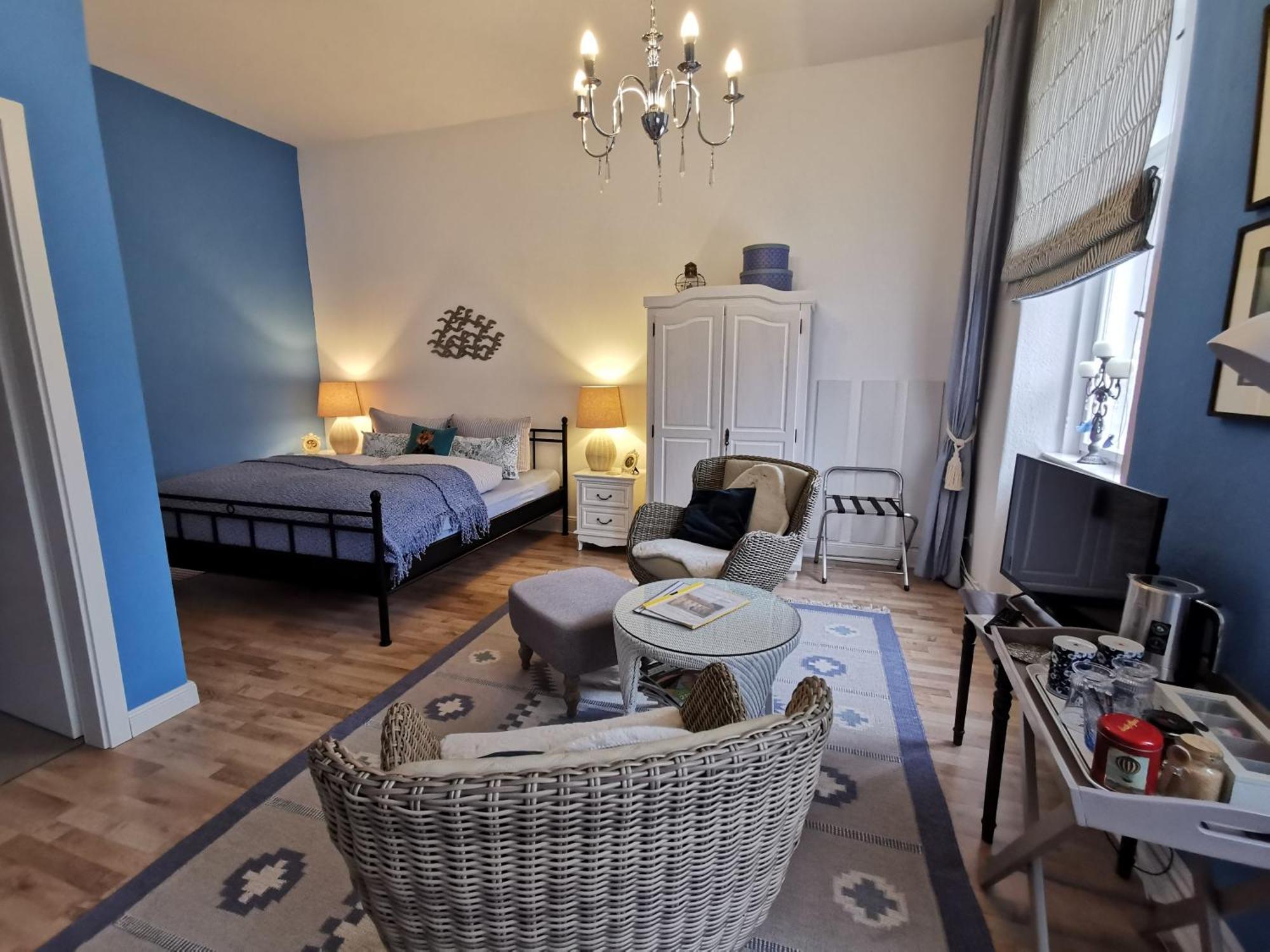 Bed&Breakfast Wagner "Im Alten Pfarrhaus" Neuruppin Dış mekan fotoğraf