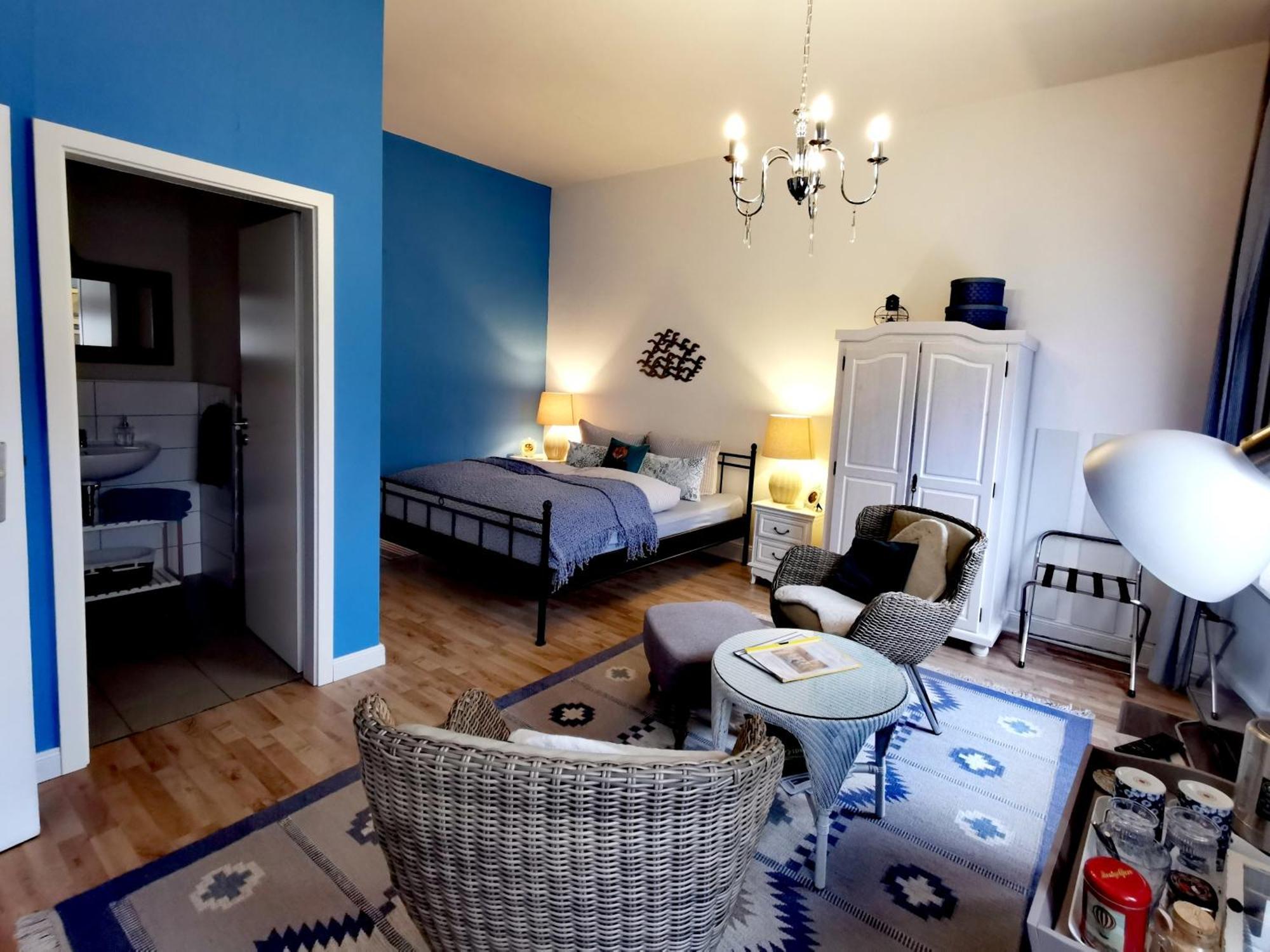 Bed&Breakfast Wagner "Im Alten Pfarrhaus" Neuruppin Oda fotoğraf