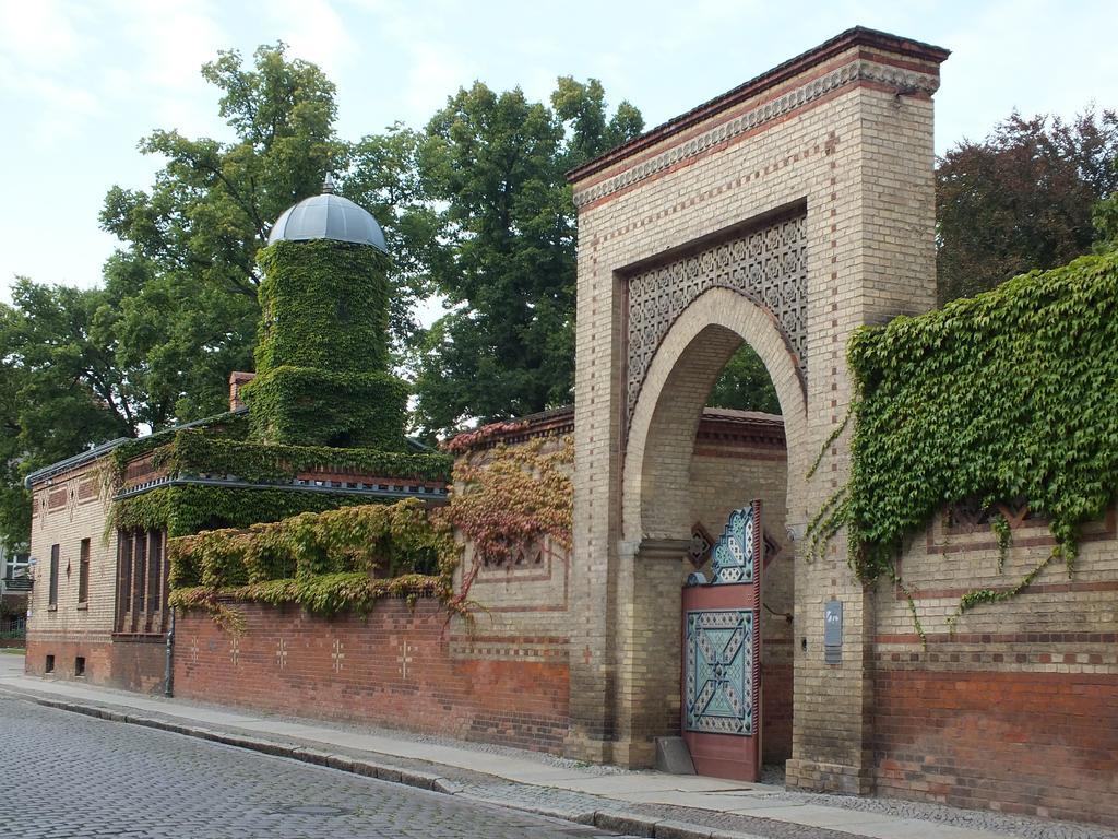 Bed&Breakfast Wagner "Im Alten Pfarrhaus" Neuruppin Dış mekan fotoğraf